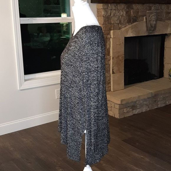 Democracy Size M Black and White Sweater - Picture 4 of 8